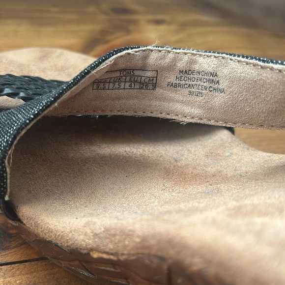 TOMS | Clarissa Wedge Sandal in Black Metallic Linen Size 9.5US - Picture 9 of 14